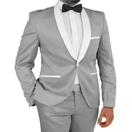 Groomsmen Groom Tuxedos Silver Grey New Arrival Shawl White Lapel Men Suits Wedding Best Man Bridegroom 2 Pieces Jacket Pants Tie L 220G