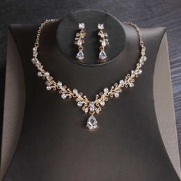 Set di gioielli da sposa Nuova Orena Coreana Set Zircon Letre Chain Bridal Accessori a due pezzi