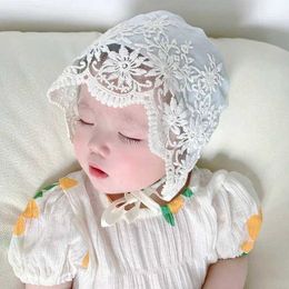 Caps Hats Baby Embroidered Lace Sun Hat Summer Flower Ruffle Infant Girls Princess Bonnet Cap Cute Newborn Photography Props Y240517