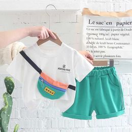 Kleidungsstücke neue Jungen Mädchen Mädchen Sommerkleidung Baumwollstreifen Sport Infant T-Shirt Shorts mit Bag Children Kleidungsstrecke Set 0-4 Jahr Y240515