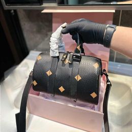Fashion Fashion Boston Bag Bags Luxury Tote Unisex Shoulder Black Mc Travel Designer Luggage Bags Leather Crossbody Bag Pouch Backpack Fiwh