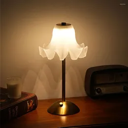 Table Lamps Retro French Romantic Flower Desk Lamp USB Rechargeable Metal Base Rural Simple Study Light Touch Control Stepless Dimming