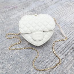 Evening bag new heart-shaped bag designer bag luxury shoulder chain fashion compact and convenient, lattice love cross bag, shoulder chain love bag