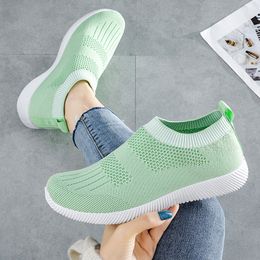 new Women Running Shoes Black Pink Green Grey classic fashion knit Breathable Walking slip-on Casual Sneakers 36-40