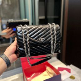 Classic Chain Shoulder Bag Flap Clutch Bag Handbag Magnetic Bag Pochette Cross Body Calfskin Lambskin Quilted Caviar Shoulder Bags