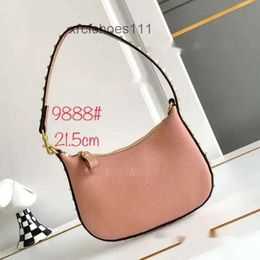 2024 Vo Underarm Bag Shoulder Designer Vslings Event Summer Litchi Crossbody New V-button Zipper Vualenttino Pattern Bags Handbag Hobo Stud T9SF