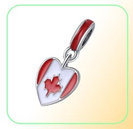 20pcslot Fashion Silver plated Enamel Canada Flags Heart Design Alloy metal DIY Charm fit European BraceletNecklace Low PE2401022