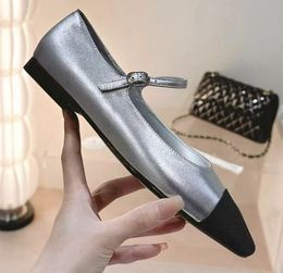 Small fragrance square head diamond Mary Jane shoes 2024 new leather matching Colour light cut low heel ballet shoes fashion and comfortable trend essential