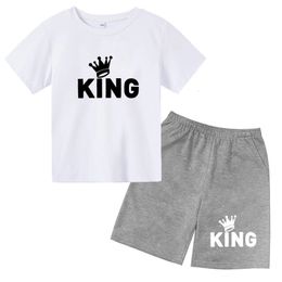 2024 Summer Style Letter King Pattern T Shirt Boys Girls Children Cool Tops Boy Girl Kids 3D T-Shirt Fashion Casual Tees Suits 240517