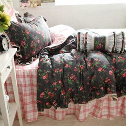 Bedding Sets Western Set Ruffle Rose Duvet Cover Classic Plaid Bed Sheet Bedspread Princess Skirt Without Comforter