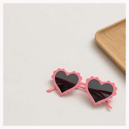 Fashion Heart Shaped Children Classic Cute Summer Sunglasses Girls Boys Sun UV400 Eyewear Baby Shade Glasses