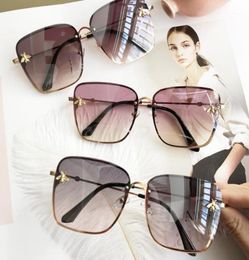 Unisex Square Bee Sunglasses Women Brand Designer Metal Frame Big Sun Glasses Fashion Gradient Shades Female Oculos UV40013453347