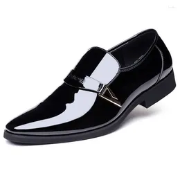 Dress Shoes Mazefeng Men Italian Leather Slip On Fashion Moccasin Glitter Formal Male Pointed Toe Shoe For