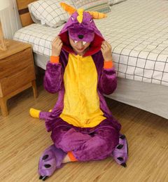 Ocesie Spyro Dragon Sleep abbigliamento femminile ragazze unisex Animal Piajamas inverno Coppia di sonno caldo Coppia complessiva in flanella morbida cucitura carina 2111243408