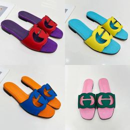 Neue Sommerhaus -Hausschuhe für Frauen im Innen- und Outdoor -Designer Flip Flops Lederrutschen Flats Schaum Sandalen Stil Größe 12