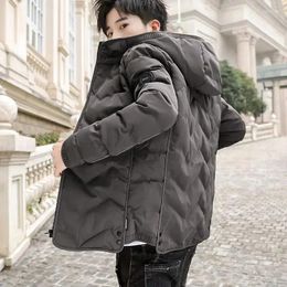 Men's Jackets Padding Parkas Grey Short Man Padded Coat Down For Men Korean 2024 Lightweight Winter Inter Special Luxury Clothing