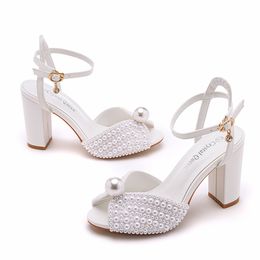 Wedding Shoes for Bride Bridesmaid Women Peep Toe White Beige PU Sandals with Imitation Pearl Block Heel Chunky Heel Ankle Strap Wedding Party Evening Daily 9cm White