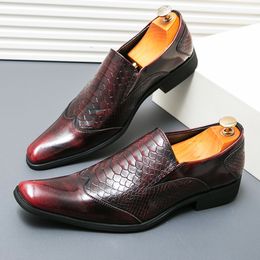 Pointed Red Black Alligator Pattern Patchwork Oxford Shoes For Men Formal Wedding Prom Dress Homecoming Pageant Zapatos Hombre