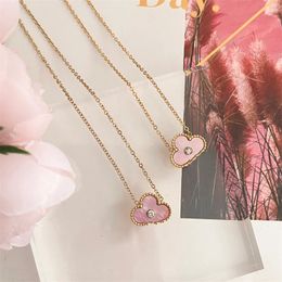 Cute Womens Pink Clover Necklace Boutique Designer Pendant Necklace New Simple Fashion Style Jewellery Long Chain Family Love Gift Necklace