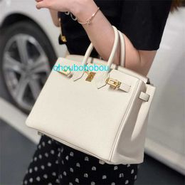 Bk Genuine Leather Handbag Genuine Leather Lychee Pattern Top Layer Cowhide Gold Buckle Handbag with Large Capacity Commuting Single Should have logo OH67