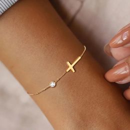 Huitan Simple Single Chain Bracelet for Women Fancy Cross Charm with Shiny CZ Fashion Versatile Female Hand Jewelry Wholesale 240515