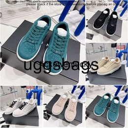 Chanells shoe channel shoes Paris Fashion 22A Suede Sneakers Designer Women Shoes Beige White peacock blue Black Low top Skate Shoe Runner Trainers Lady Casual Skate