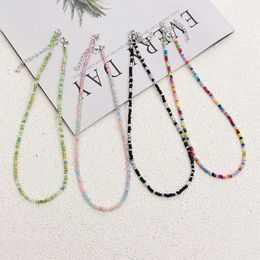 Anhänger Halsketten Einfacher Samen Perlenschnur Halskette Mode koreanische Halskette Charme Bunt handgefertigt Bohemian Halskette Damen Beach Damen Juwely J240516
