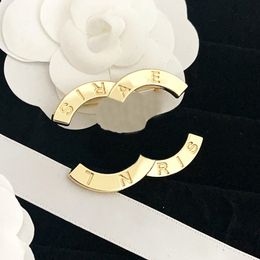 Brand Letter inlay Crystal Rhinestone Brooch Luxury 18K Gold Plated Metal Brooch Luxury Lapel Brooch Designer Unisex Badge Brooch Spring Fashion Party Accessories