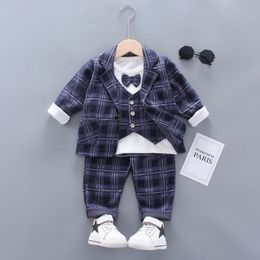 Fashion 2021 3-piece Handsome Men Suit Children Suit With Bow Spring and Autumn Boys Jacket Vest Pant Plaid Suit 341t