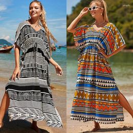 Black And White Geometric Pattern Long Dresses Beach Jackets Sun Protection Robes Bikini Cover Ups Women Swimsuits Outerwear