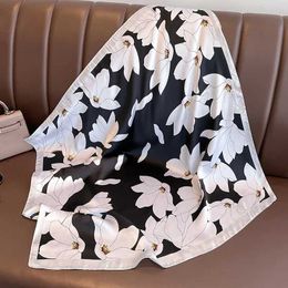 Bandanas Durag 2023 Autumn and Winter New Temperament Print Small Square Scarf Women 70*70cm Imitation Silk Scarf Small Haiand Bandana La J240516