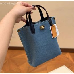 mini bucket Bag Designer Small Shoulder Crossbody Messenger Bags mini willow bags Travel Pocket With Long leather Belt Purses French fries bag 2024