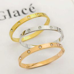 Dignified and glossy bracelets 2024 New Full Diamond Simple Ring Bracelet with Luxury Grade Opening Couple or
