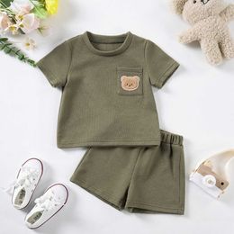 Clothing Sets Army Green Summer Comfort Breathable Short-sleeved Shorts Casual Sports Set With Cute Little Bear Girls Boys Cloothes Sets Y240515