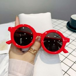 New Children's Fashion Sunglasses Girl Small Frame Circular Sun Glasses Outdoor Shading for Boys Eyewear UV400 Oculos De Sol