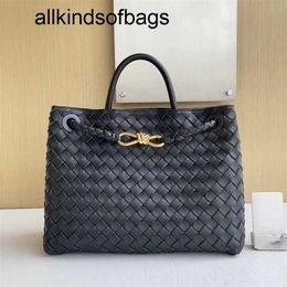 Andiamo Family 8-line Buckle Original Leather 2024 Woven Womens Portable Single Shoulder Crossbody Official Document Tote Bag CP69