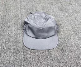 Stone Pirates 19ss Polychromatic Metal nylon flat top and flat brim hat Reflective pleated washed fabric7523185