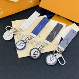 Brand Designer Keychain Fashion Young Car Letter Keychain New Women Bag Lanyards Love Charm Couple Keychains Luxury Leather Small Style Jewellery