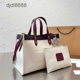 Designer Tote Bags Luxury Handbags Beach Clutch Large Shopping Tote Shoulder Messenger Men Leather Wallet Women Duffle Bag