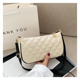 Shoulder Bags Women's Bag Rhombus Small Quilted 2024 Fashion Messenger For Women Underarm