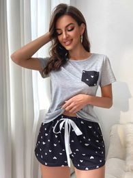 Sleep Lounge Summer womens pajama set with spiral neck tee and short sleeved pajamas 2-piece heart-shaped printed pajamas elastic brushed home clothing d240516