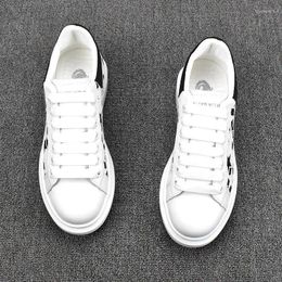 Casual Shoes Men Sneakers 2024 Fashion Breathble Vulcanised Pu Leather Platform White Lace Up