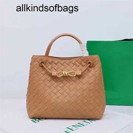 Andiamo Designer Bag Hand-woven Handbag Ladies Luxury Bucket Fashion Shoulder Crossbody Large Capacity Retro Metal Buckle