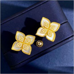 Stud Designer Earrings Lucky Clover For Women 18K Gold Luxury Hollow Sweet Flower Bling Diamond Earring Ear Rings Earings Jewelry Drop Otxjl