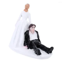 Party Supplies High Quality Synthetic Resin Bride & Groom Wedding Cake Topper Romantic Decoration Adorable Figurine Craft Gift