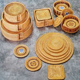 Mats Pads Round natural Rattan heat-resistant coaster hand woven thermal insulation mat table mat kitchen decoration accessories J240514