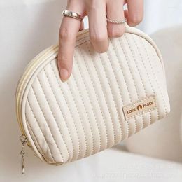 Jewelry Pouches Mini Half Round Cake Makeup Bag Portable For Women Leather Zipper Waterproof Girls Travel Handheld Cosmetic Pouch Organizer