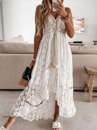 2024 Casual Dresses Summer Bohemian Long Dress Women's Lace V-Neck Spaghetti Shoulder Strap Beach Sun White s