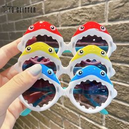 New Kids Sunglasses Cartoon Shark Shape Girls Boy Children Sun Glasses Round Cosplay Eyeglasses Cute Baby Shades Eyewears UV400 L2405