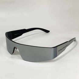Rechteckmono in schwarzer Nylon BB0041S Sonnenbrille Ladies Designer Sier -Gradient Dicke Volllinsen Schmale rechteckige Maskenmasken Mode Brille A75E